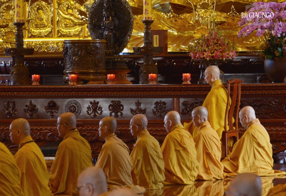Cùng sống trong tập thể thanh tịnh Cùng sống trong tập thể thanh tịnh