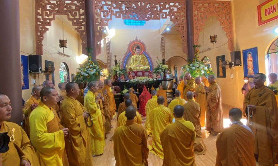 Lễ tang Thượng tọa tân viên tịch diễn ra tại chùa Bửu Lâm - H.Vạn Ninh