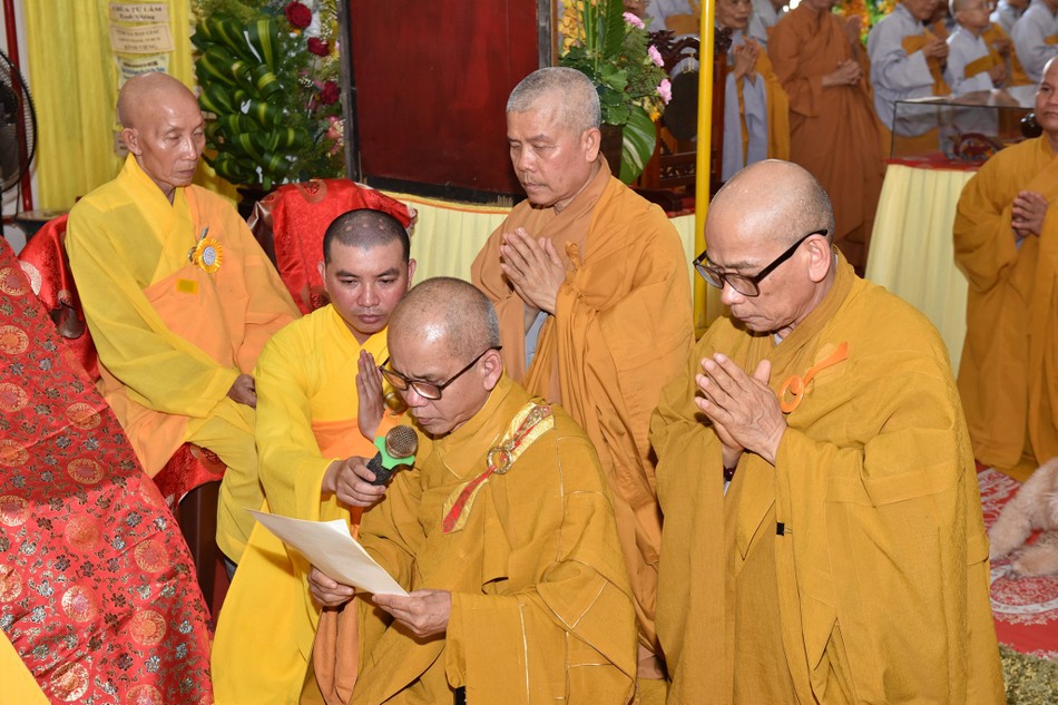 Hòa thượng Thích Hạnh Thể cung tuyên tiểu sử cố Trưởng lão Hòa thượng Hòa thượng Thích Hạnh Thể cung tuyên tiểu sử cố Trưởng lão Hòa thượng