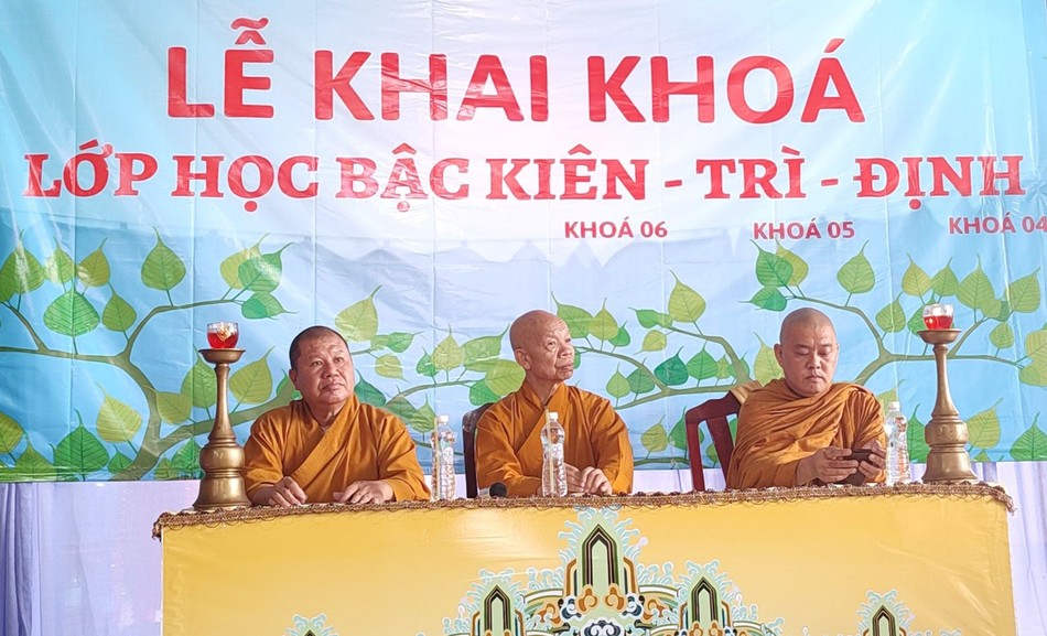 Chư tôn đức chứng minh Chư tôn đức chứng minh