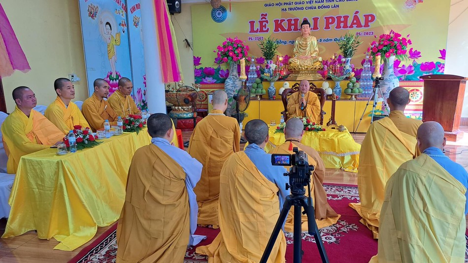 Hòa thượng Thích Gia Quang có thời pháp đầu tiên Hòa thượng Thích Gia Quang có thời pháp đầu tiên