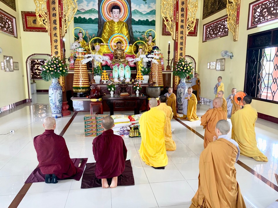 Tại trường hạ Bình Quang Ni tự Tại trường hạ Bình Quang Ni tự