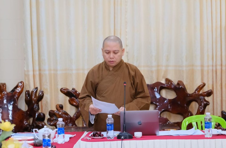 Đại đức Thích Quảng Pháp trình dự thảo báo cáo sơ kết Phật sự 6 tháng đầu năm 2023 Đại đức Thích Quảng Pháp trình dự thảo báo cáo sơ kết Phật sự 6 tháng đầu năm 2023