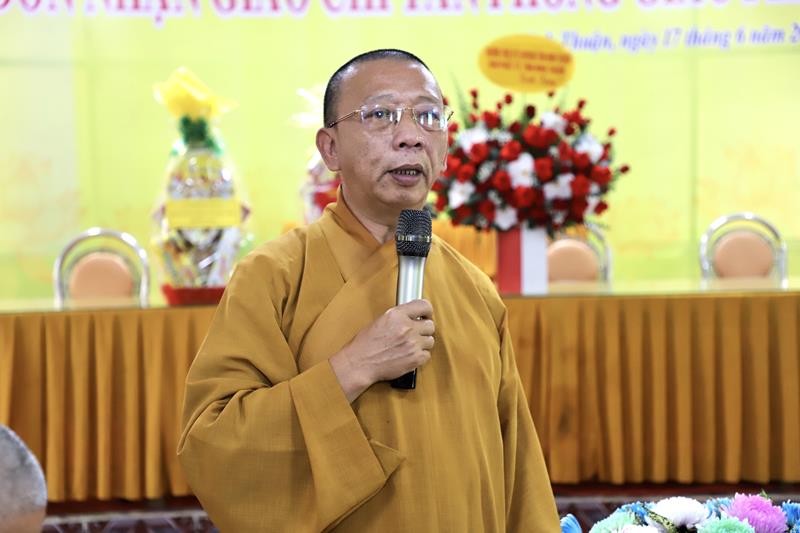 Thượng tọa Thích Quảng Tuấn phát biểu tại buổi làm việc Thượng tọa Thích Quảng Tuấn phát biểu tại buổi làm việc