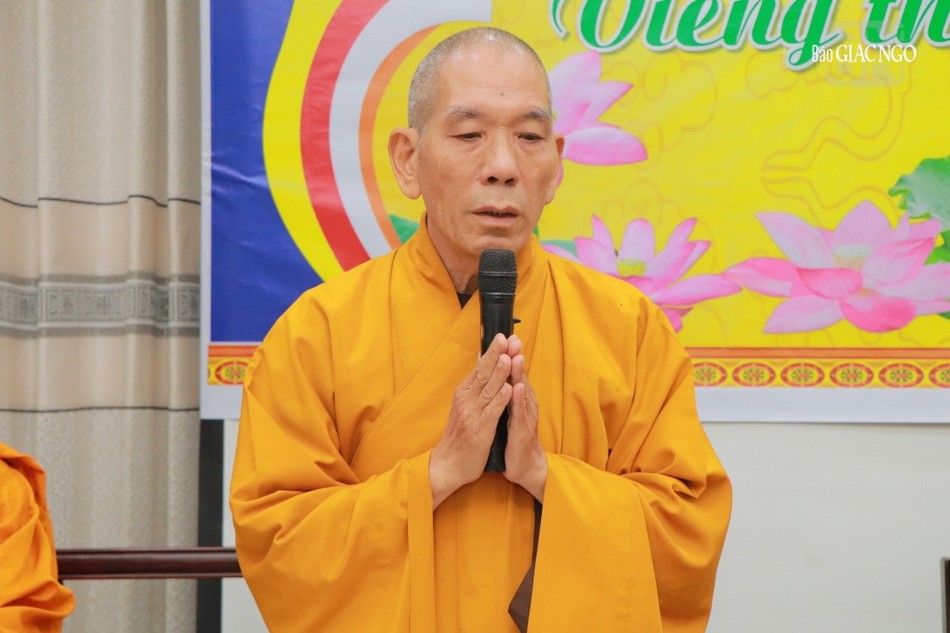 Thượng tọa Thích Giác Trí, Ủy viên Thường trực Ban Trị sự Phật giáo TP.HCM đại diện đoàn Ban Thường trực thăm hỏi và sách tấn chư hành giả tại trường hạ chùa Bồ Đề Lan Nhã Thượng tọa Thích Giác Trí, Ủy viên Thường trực Ban Trị sự Phật giáo TP.HCM đại diện đoàn Ban Thường trực thăm hỏi và sách tấn chư hành giả tại trường hạ chùa Bồ Đề Lan Nhã