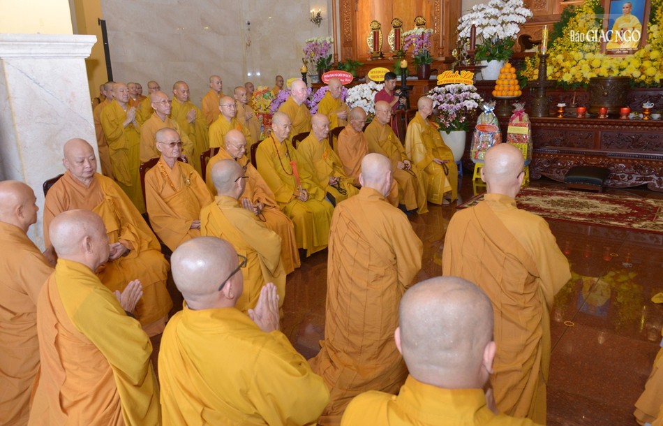 Cuộc đời hành đạo của cố Đại lão Hòa thượng là hình ảnh biểu hiện trọn vẹn của sự gắn bó hài hòa giữa Đạo pháp và Dân tộc Cuộc đời hành đạo của cố Đại lão Hòa thượng là hình ảnh biểu hiện trọn vẹn của sự gắn bó hài hòa giữa Đạo pháp và Dân tộc