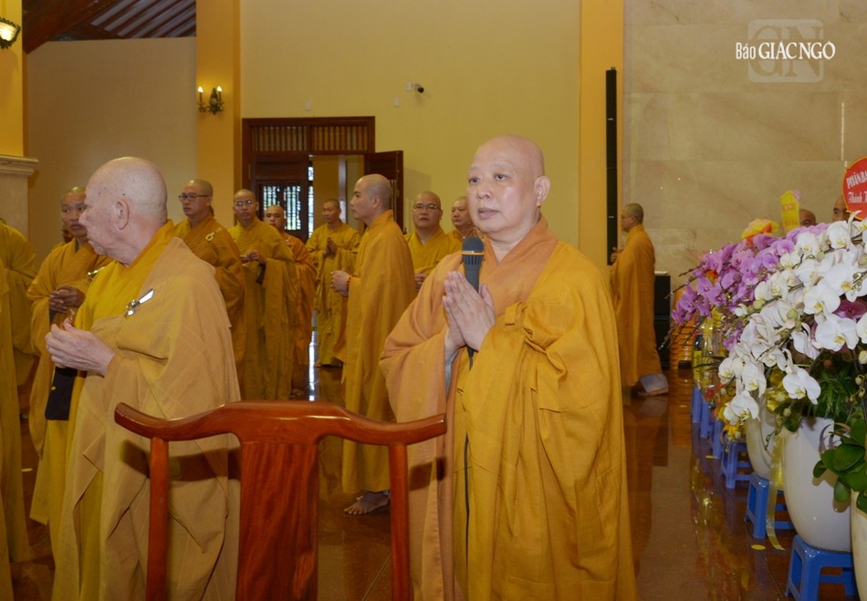 Hòa thượng Thích Lệ Trang, Trưởng ban Trị sự GHPGVN TP.HCM Hòa thượng Thích Lệ Trang, Trưởng ban Trị sự GHPGVN TP.HCM