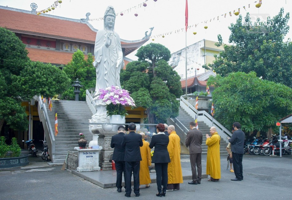 Thăm tổ đình Vĩnh Nghiêm Thăm tổ đình Vĩnh Nghiêm