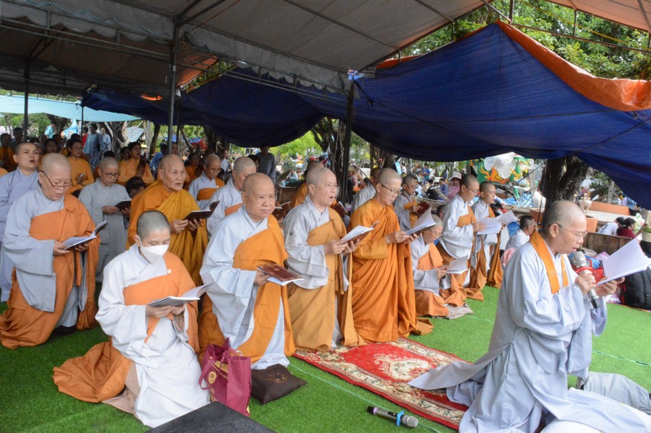 Các đạo tràng trì tụng luân phiên Các đạo tràng trì tụng luân phiên