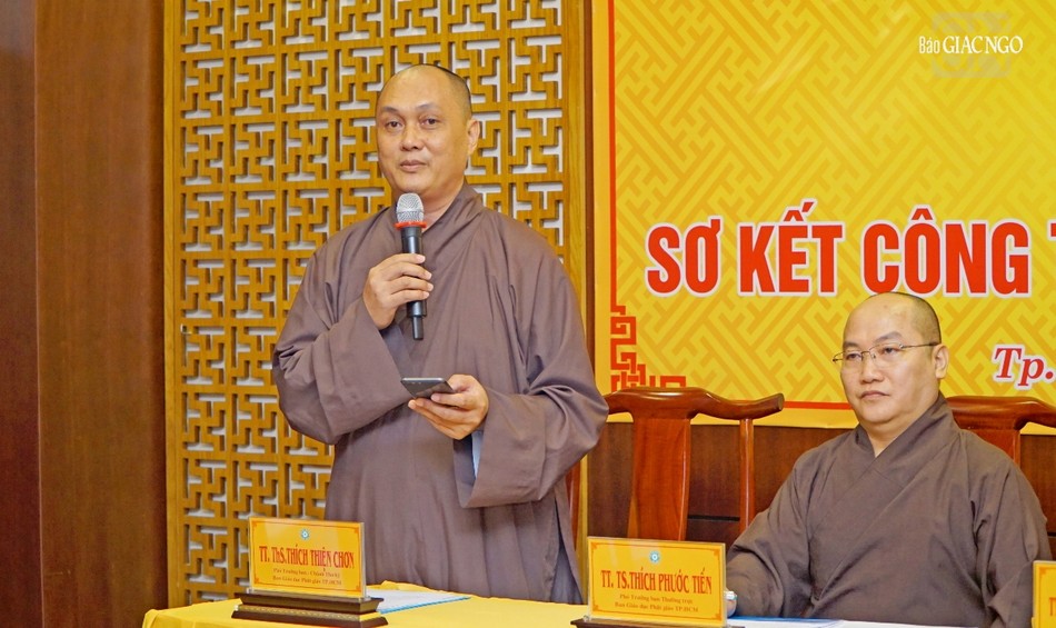 Thượng tọa Thích Thiện Chơn, Phó ban kiêm Chánh Thư ký tại hội nghị Thượng tọa Thích Thiện Chơn, Phó ban kiêm Chánh Thư ký tại hội nghị