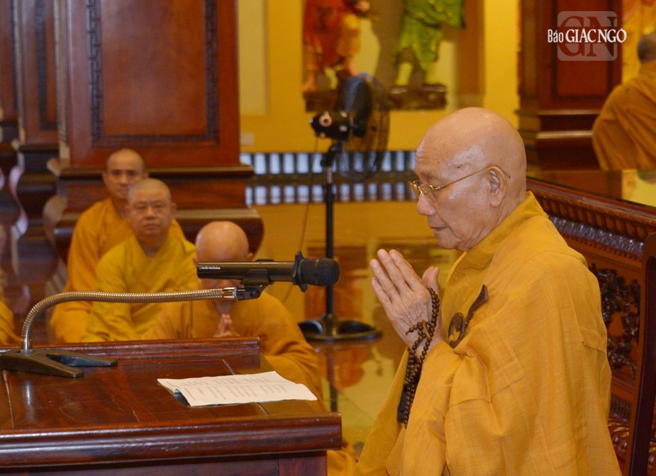 Trưởng lão Hòa thượng Thích Minh Thông đại vị trùng tuyên giới luật Trưởng lão Hòa thượng Thích Minh Thông đại vị trùng tuyên giới luật