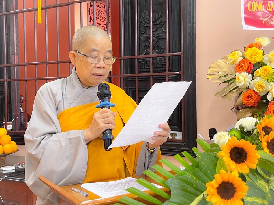 Ni trưởng Thích nữ Nhật Khương, Trưởng ban Tổ chức phát biểu biểu khai mạc Ni trưởng Thích nữ Nhật Khương, Trưởng ban Tổ chức phát biểu biểu khai mạc