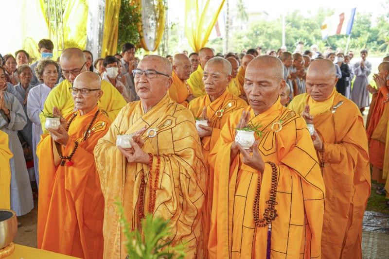 Chư tôn đức sái tịnh Chư tôn đức sái tịnh