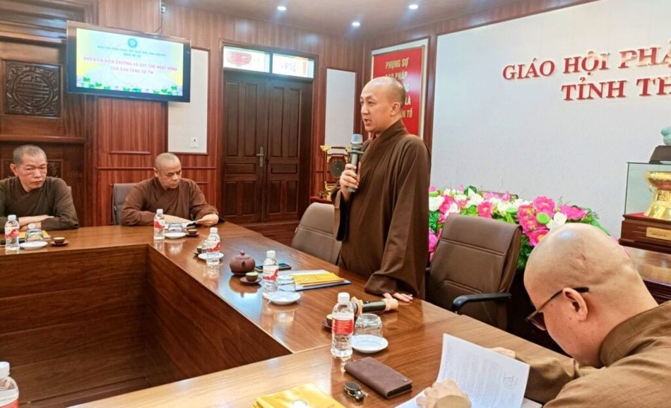 Đại đức Thích Chúc Tiếp giới thiệu duyên khởi của GHPGVN Đại đức Thích Chúc Tiếp giới thiệu duyên khởi của GHPGVN