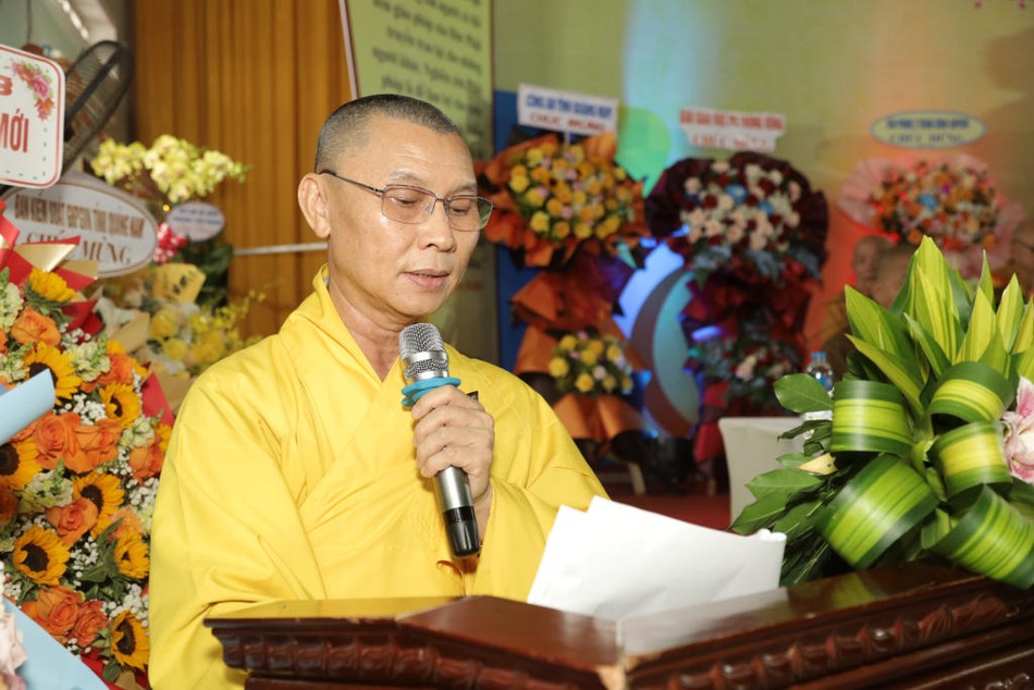 Thượng tọa Thích Chánh Huệ phát biểu khai mạc Thượng tọa Thích Chánh Huệ phát biểu khai mạc
