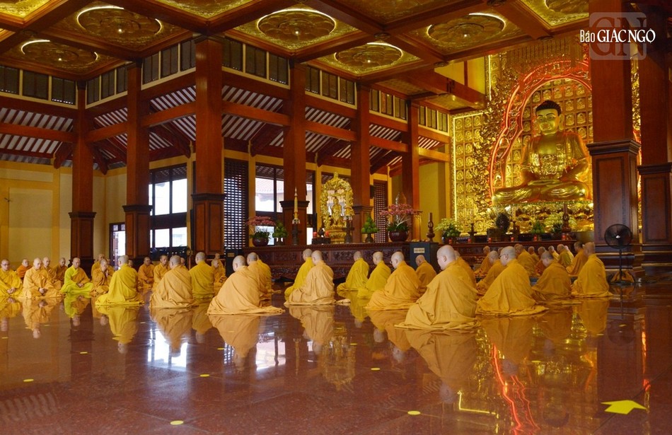 Truyền thống Bố-tát chung được tổ chức và duy trì thành nếp sinh hoạt tâm linh thường kỳ của Ban Trị sự GHPGVN TP.HCM