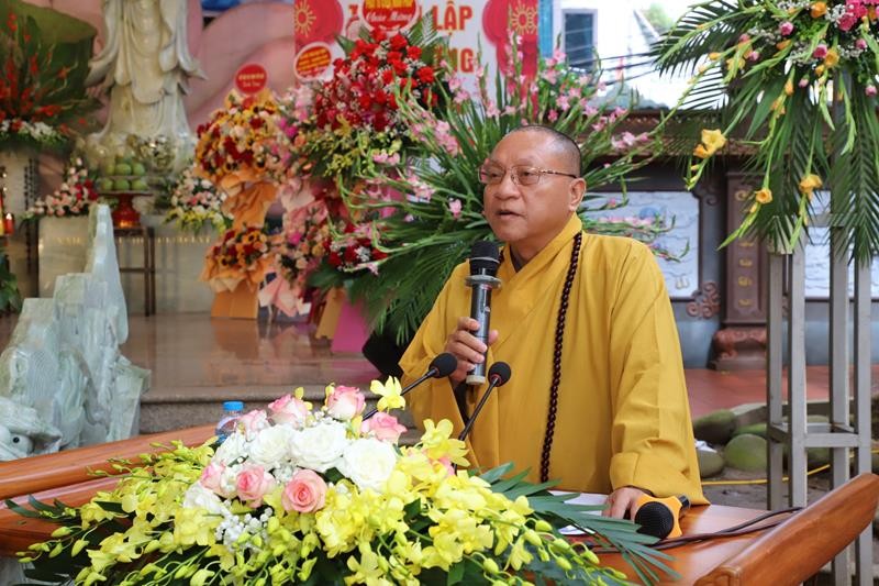 Hòa thượng Thích Gia Quang ban đạo từ