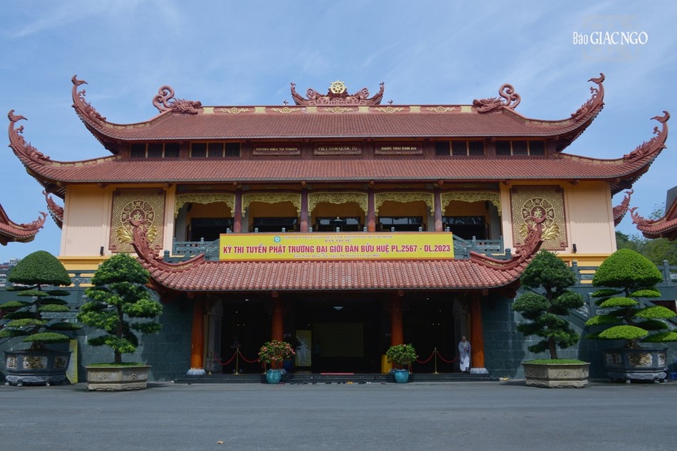 &quot;Tuyển Phật trường&quot; tại Việt Nam Quốc Tự