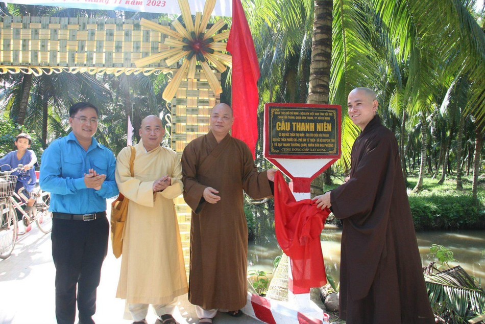 Khánh thành cầu Văn Thánh (cầu Thanh Niên) - Ảnh: V.T Khánh thành cầu Văn Thánh (cầu Thanh Niên) - Ảnh: V.T