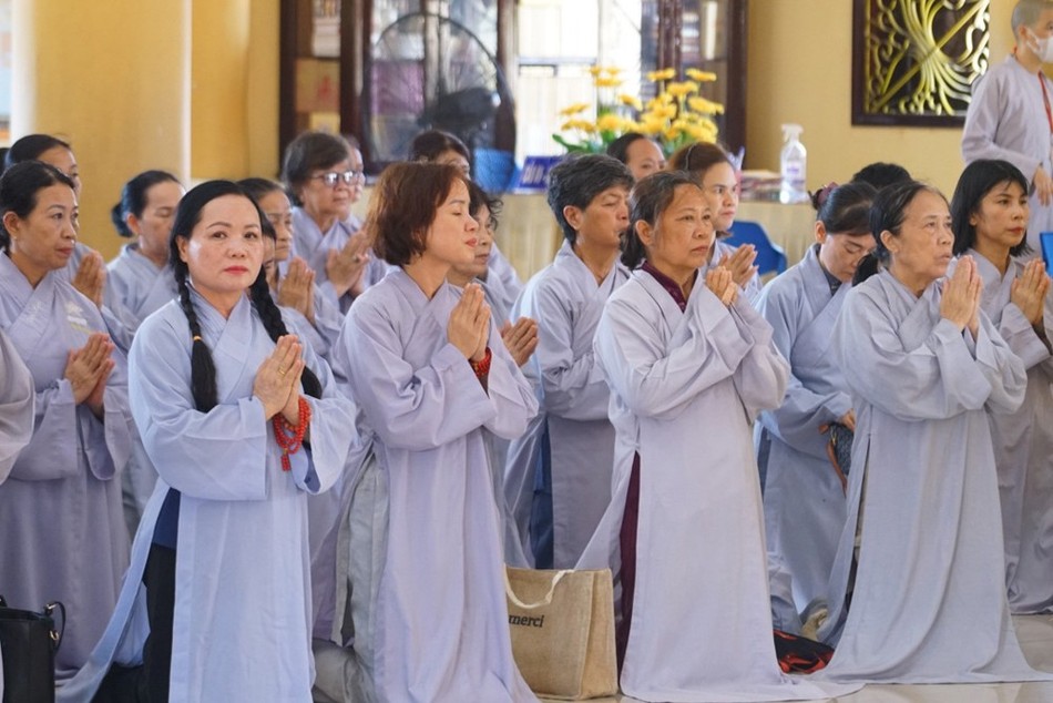 Phật tử phát tâm thọ giới Thập Thiện Phật tử phát tâm thọ giới Thập Thiện