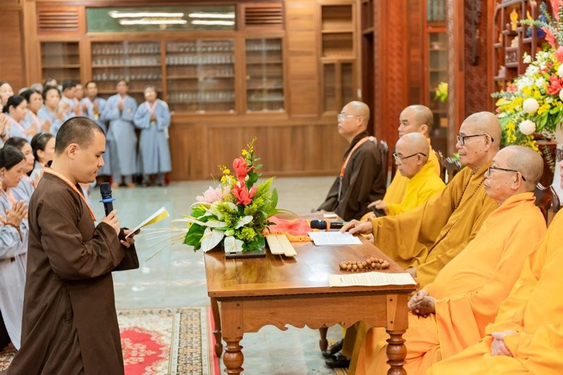 Cung thỉnh Hòa thượng Đường đầu giáo giới Cung thỉnh Hòa thượng Đường đầu giáo giới