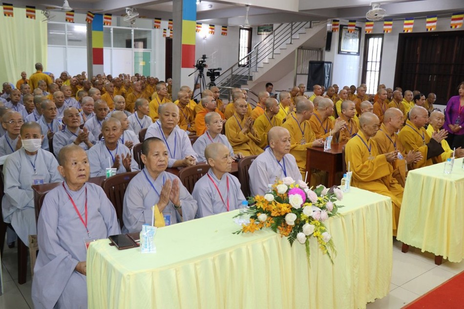 Quang cảnh lễ khai mạc khóa huân tu Quang cảnh lễ khai mạc khóa huân tu