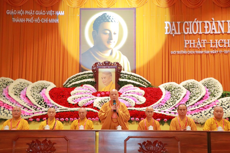 Chư tôn đức Ban Kiến đàn tại giới trường chùa Thanh Tâm