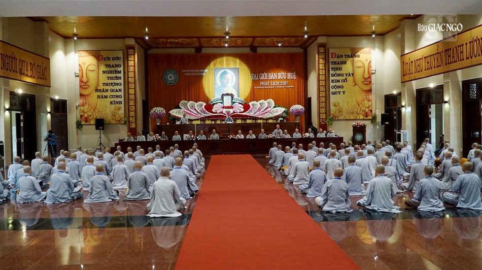 Các giới tử được thấm nhuần các quy tắc để hoàn toàn thanh tịnh, chuẩn bị tấn đàn thọ nhận giới pháp để đi trên con đường Chánh đạo Các giới tử được thấm nhuần các quy tắc để hoàn toàn thanh tịnh, chuẩn bị tấn đàn thọ nhận giới pháp để đi trên con đường Chánh đạo