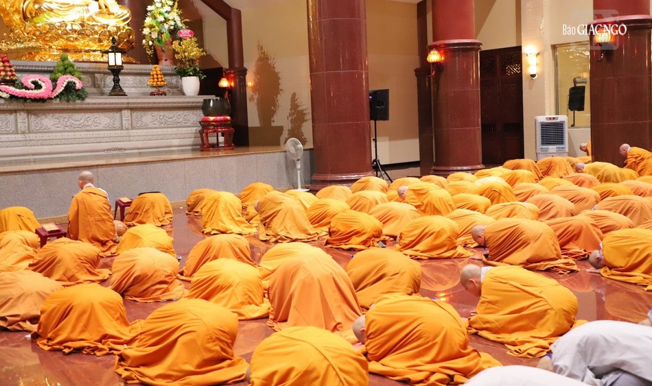 Đảnh lễ Tam bảo Đảnh lễ Tam bảo