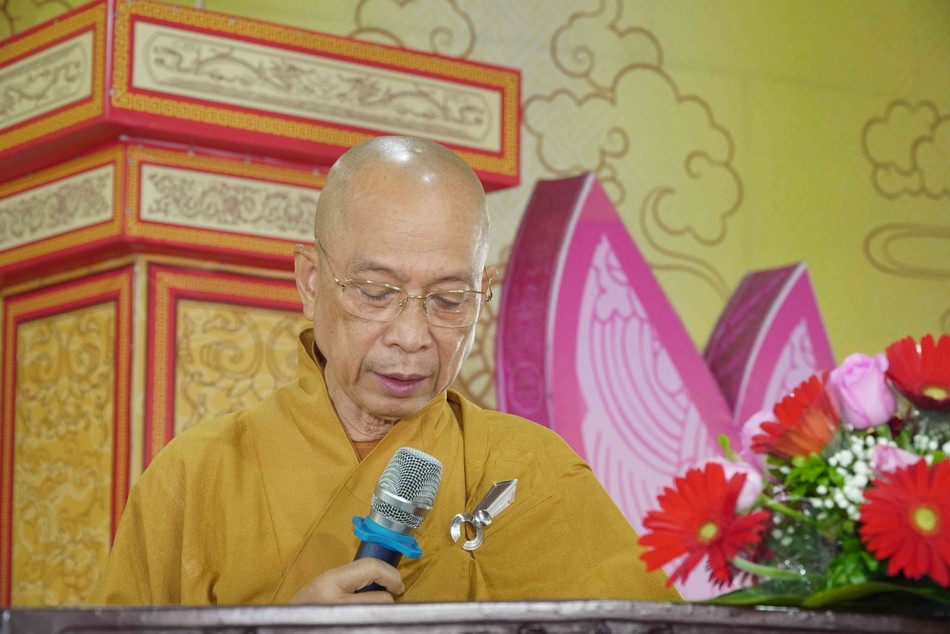 Thượng tọa Thích Huệ Khai phát biểu khai mạc Thượng tọa Thích Huệ Khai phát biểu khai mạc