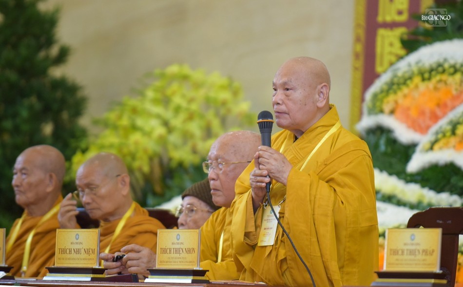 Hòa thượng Thích Thiện Nhơn ban đạo từ