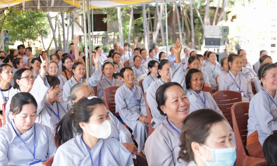 Phật tử tham gia khóa tu “Một ngày an lạc” Phật tử tham gia khóa tu “Một ngày an lạc”