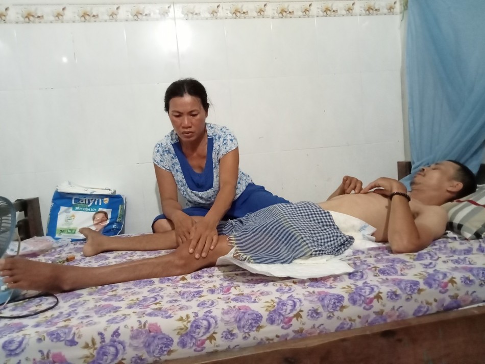 Tai nạn khiến anh Tơ bị dập gãy 5 đốt sống thắt lưng