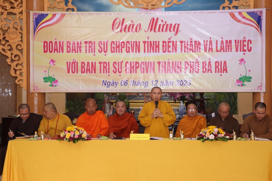 Thượng tọa Thích Nhuận Nghĩa phát biểu đúc kết Thượng tọa Thích Nhuận Nghĩa phát biểu đúc kết