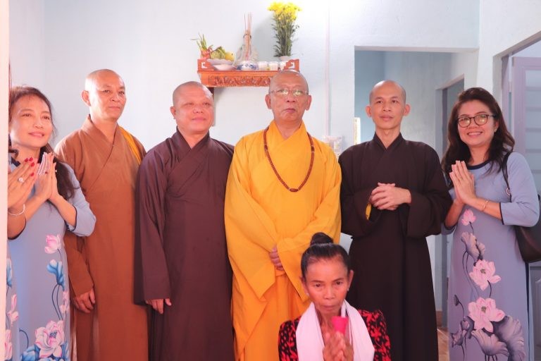 Tại gia đình bà Thông Thị Hương