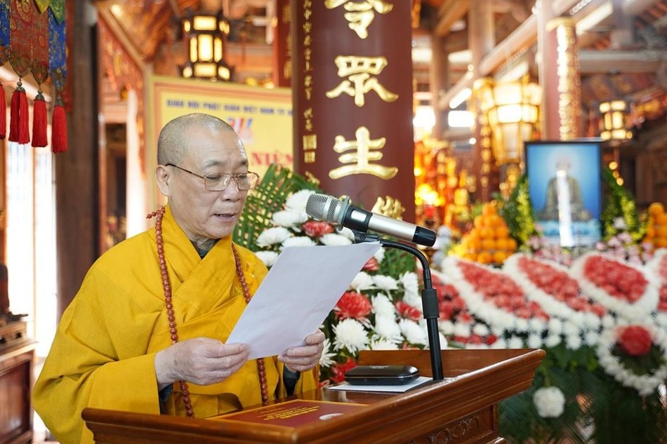 Hòa thượng Thích Bảo Nghiêm đọc văn tưởng niệm Đức Sơ Tổ Điều Ngự Trần Nhân Tông