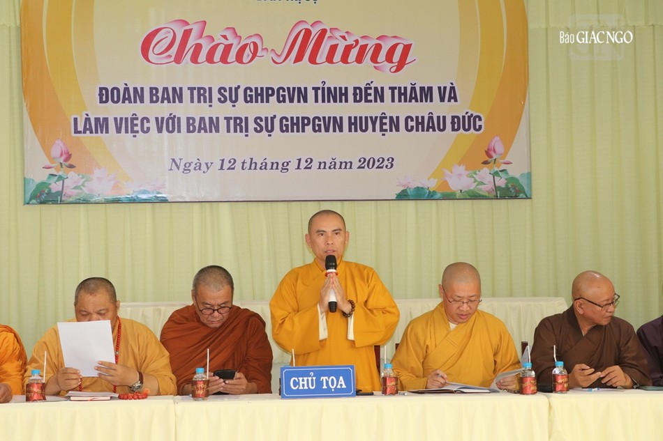 Thượng tọa Thích Nhuận Nghĩa phát biểu tại biểu làm việc Thượng tọa Thích Nhuận Nghĩa phát biểu tại biểu làm việc