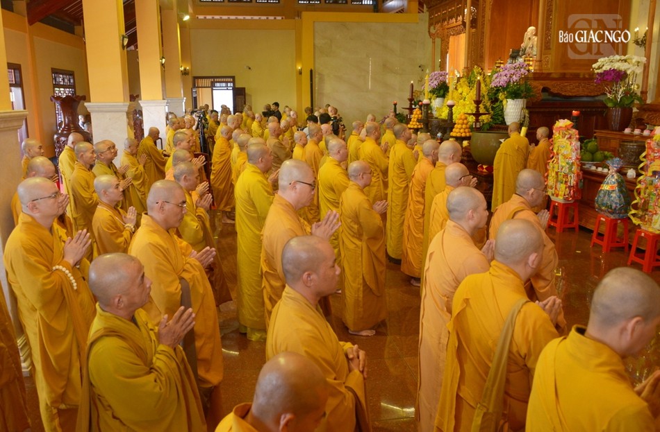 Tư tưởng "Cư trần lạc đạo" của Đức Phật hoàng được Phật giáo Việt Nam tiếp nối cho đến ngày nay Tư tưởng "Cư trần lạc đạo" của Đức Phật hoàng được Phật giáo Việt Nam tiếp nối cho đến ngày nay
