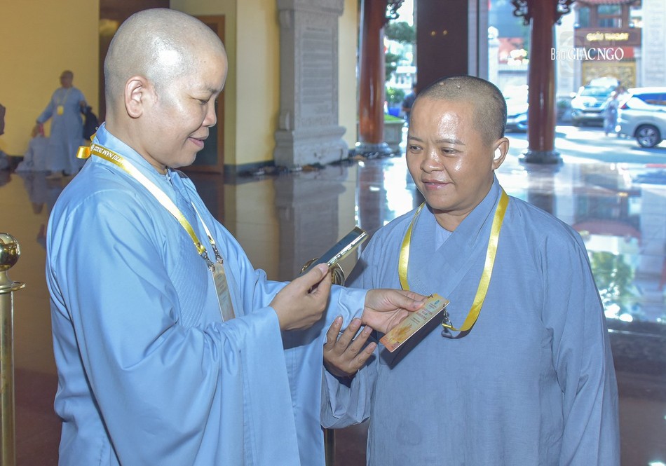 Kiểm diện bằng cách quét QR code