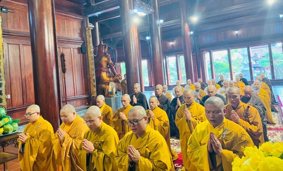 Đại giới đàn Minh Luân với 32 giới tử cầu thọ giới pháp Đại giới đàn Minh Luân với 32 giới tử cầu thọ giới pháp