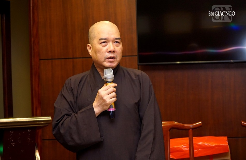 Thượng tọa Thích Truyền Cường phát biểu khai mạc hội nghị Thượng tọa Thích Truyền Cường phát biểu khai mạc hội nghị