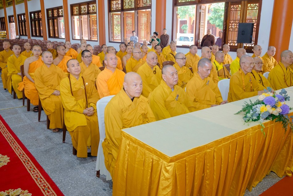 Chư tôn đức Hội đồng Trị sự tham dự - Ảnh: Đăng Huy Chư tôn đức Hội đồng Trị sự tham dự - Ảnh: Đăng Huy