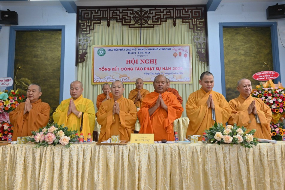 Chư tôn đức chứng minh, tham dự hội nghị Chư tôn đức chứng minh, tham dự hội nghị