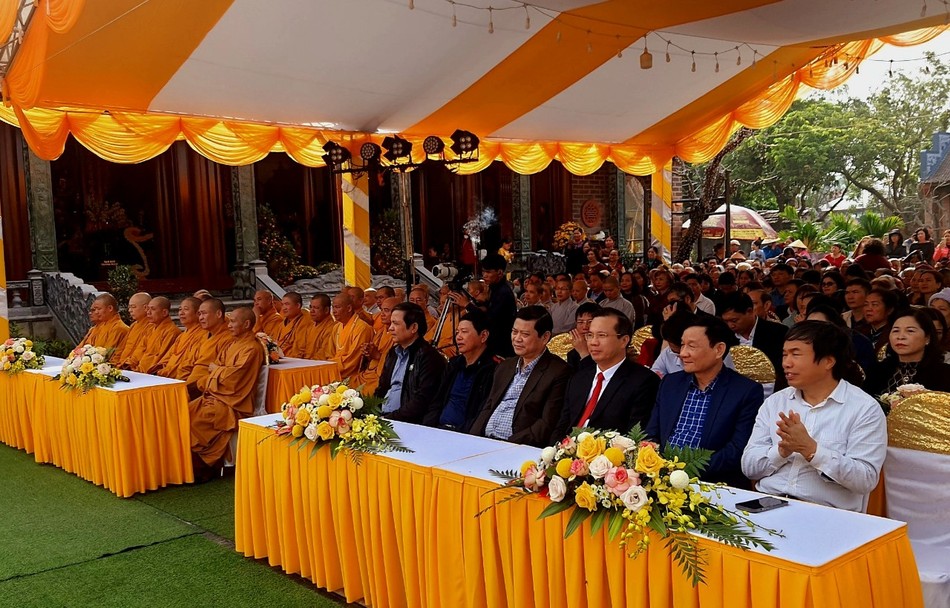 Quang cảnh lễ an vị