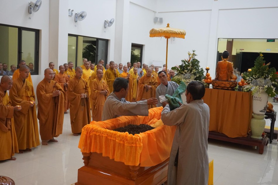 Nhập kim quan Nhập kim quan