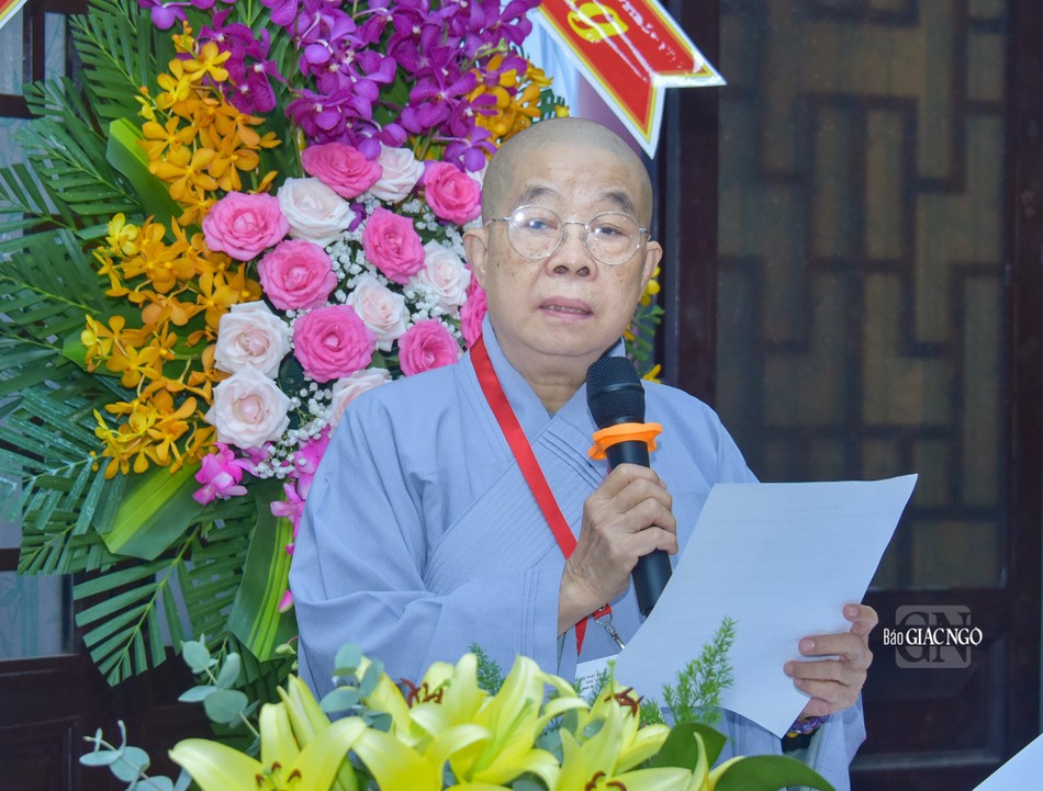 Ni trưởng Thích nữ Nhật Khương phát biểu khai mạc Ni trưởng Thích nữ Nhật Khương phát biểu khai mạc