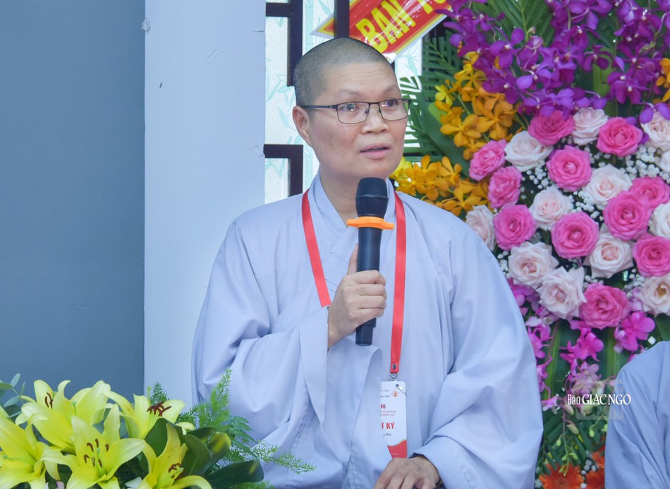 Ni sư Thích nữ Huệ Đức trình chương trình hoạt động Phật sự năm 2024 Ni sư Thích nữ Huệ Đức trình chương trình hoạt động Phật sự năm 2024