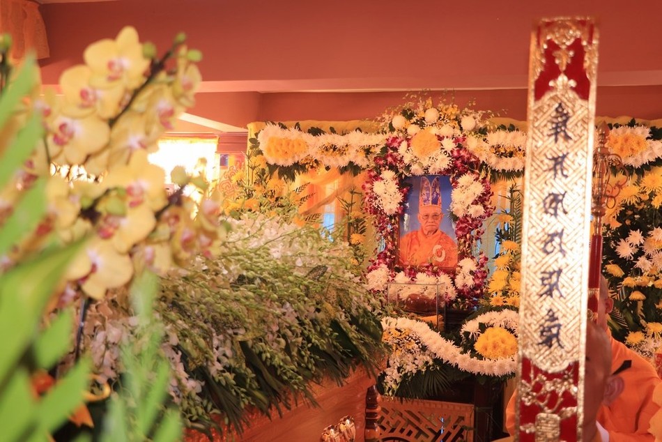 Di ảnh Trưởng lão Hòa thượng Thích Nhựt Huệ Di ảnh Trưởng lão Hòa thượng Thích Nhựt Huệ