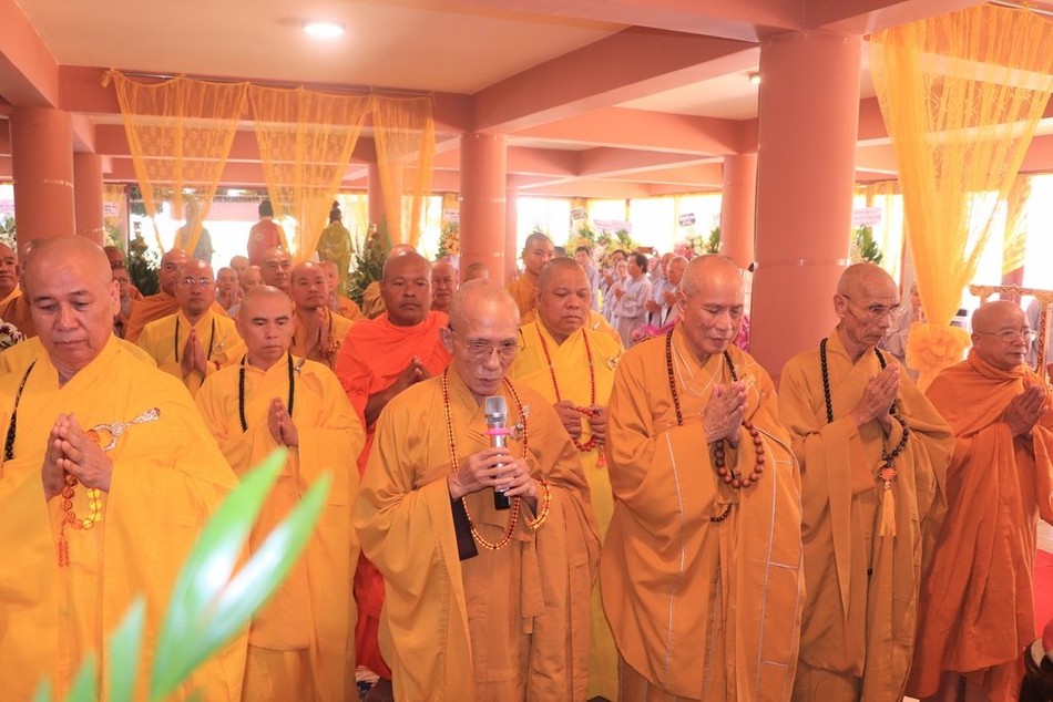 Hòa thượng Thích Huệ Trí nhắc lại công hạnh của Trưởng lão Hòa thượng Hòa thượng Thích Huệ Trí nhắc lại công hạnh của Trưởng lão Hòa thượng