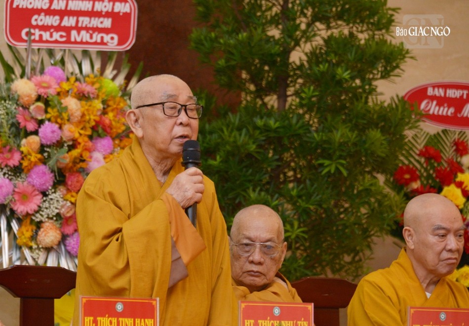 Trưởng lão Hòa thượng Thích Như Tín ban đạo từ